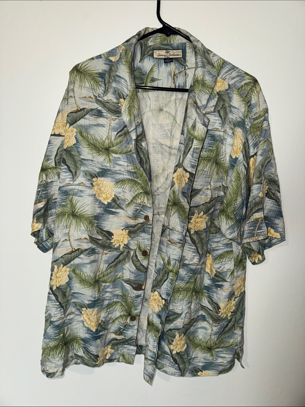 Tommy Bahama Blue Short-Sleeve Shirt Jacket with Yellow Floral Print